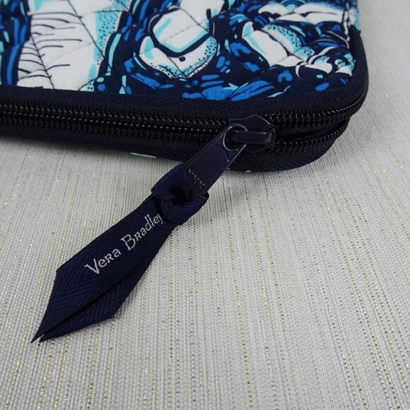 VERA BRADLEY Laptop Sleeve Case Factory Style SHORE ENOUGH Beach Coastal NWT $59 - Picture 7 of 9